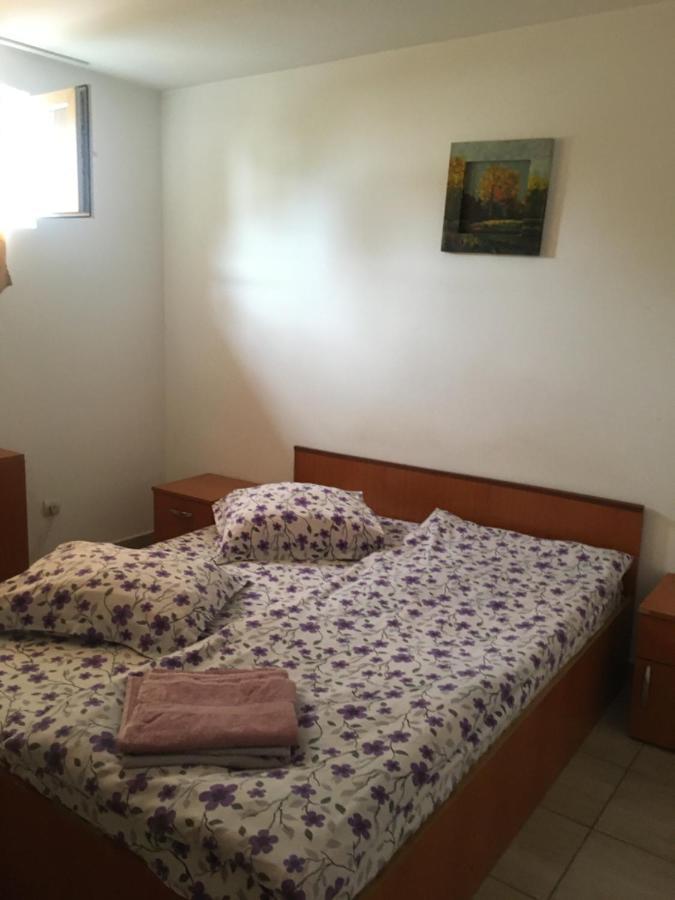 Vila 2 Букурещ Екстериор снимка